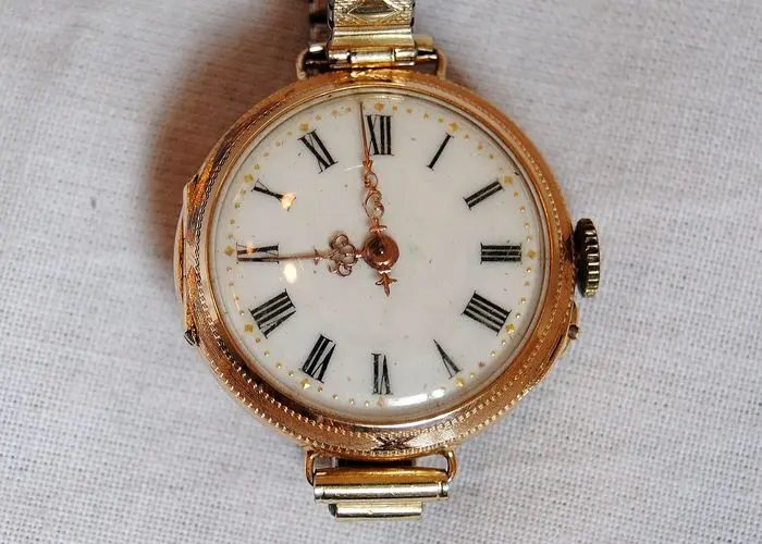 Gold ladies' wristwatch