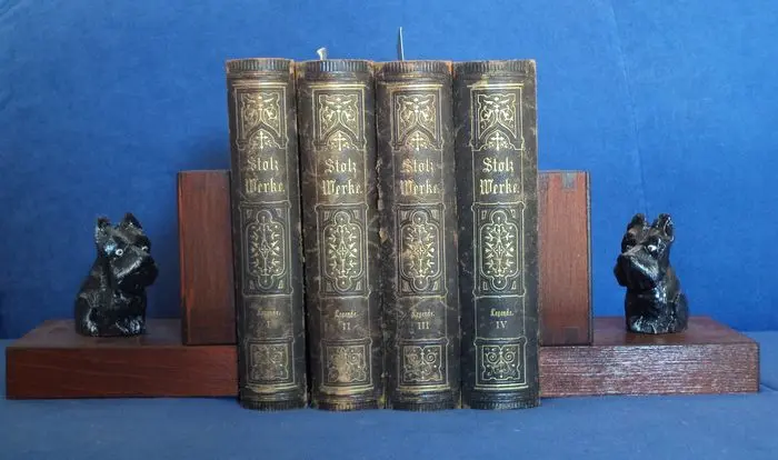 2 very nice bookends with scotch terrier and secret compartments