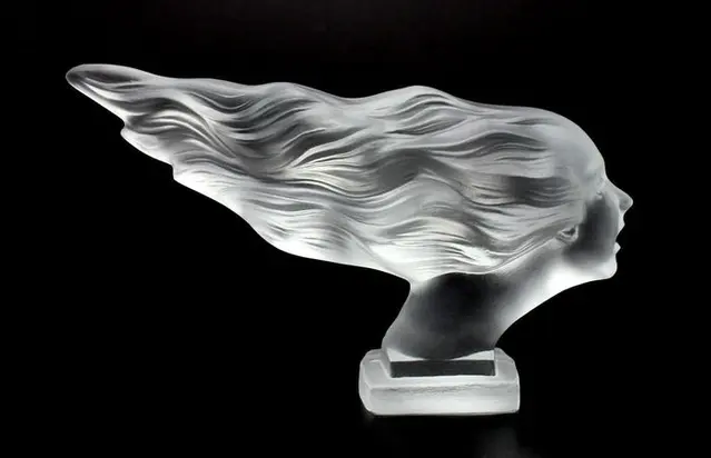 Heinrich Hoffmann (design) - Decorative car mascot / hood ornament in stylish Art Deco design