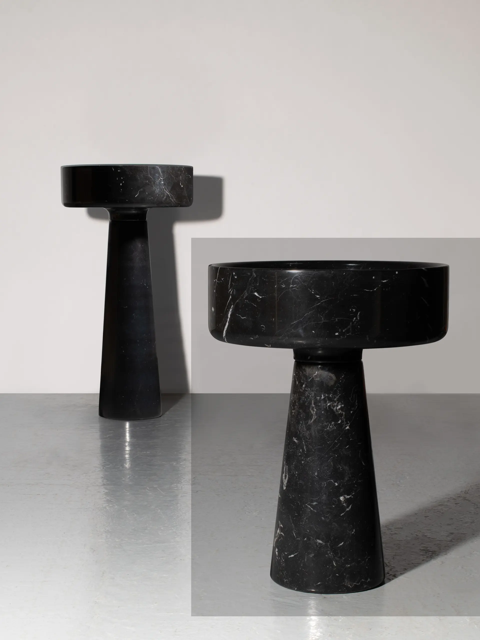 Angelo MANGIAROTTI 1921-2012 Porte-plante - 1971