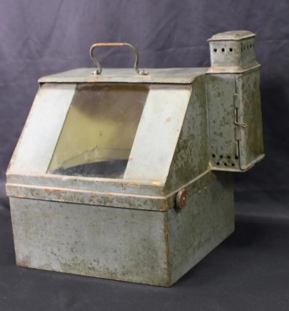 ANTIQUE NAVY TYPE LIFE BOAT BINNACLE COMPASS