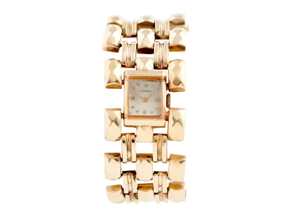 TOURNEAU A 14CT GOLD BRACELET WATCH CIRCA 1945
