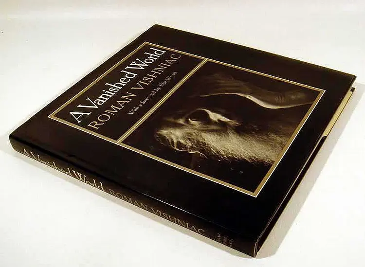 Roman Vishniac A VANISHED WORLD 1983 Author-Signed First...